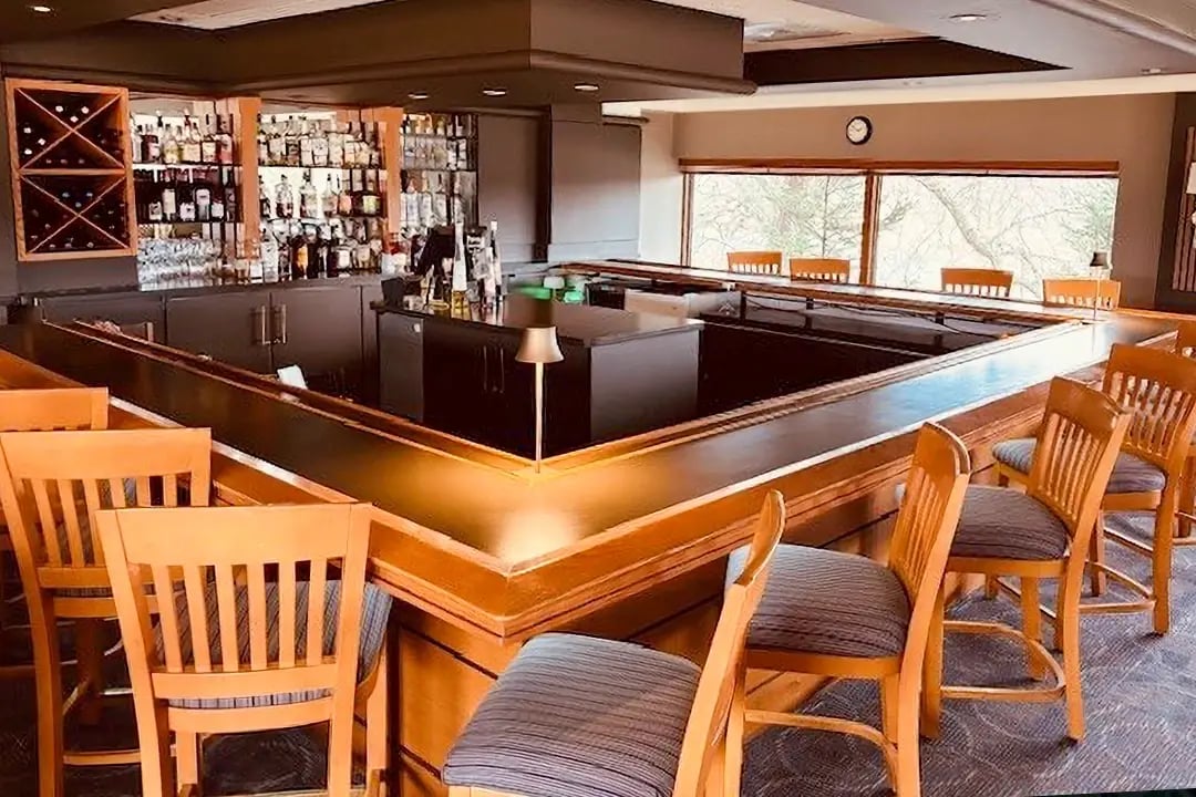 Bar and lounge